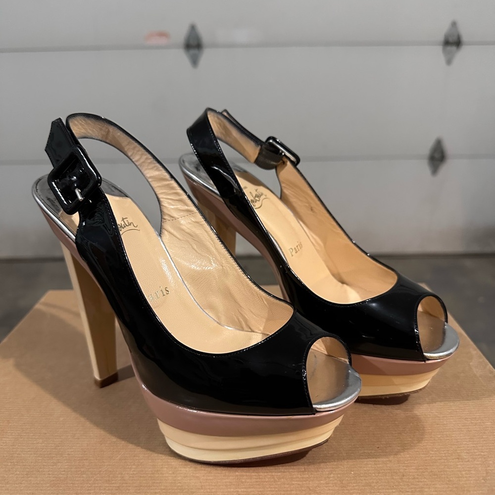 Christian louboutin sling back